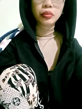 Snapshot of damsun_22 chatting on January 11, 2026, 8:14 pm damsun 22 online show from January 11, 2026, 8:14 pm