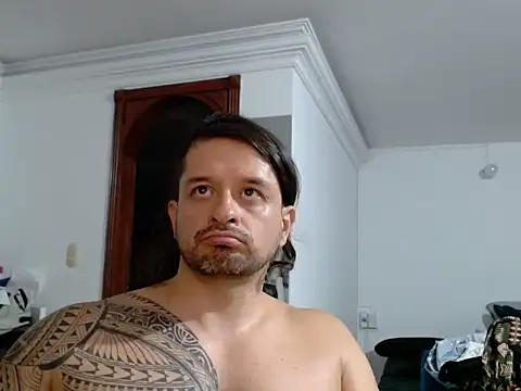 Snapshot of gonzzohunterr chatting on March 15, 2026, 12:38 am gonzzohunterr online show from March 15, 2026, 12:38 am