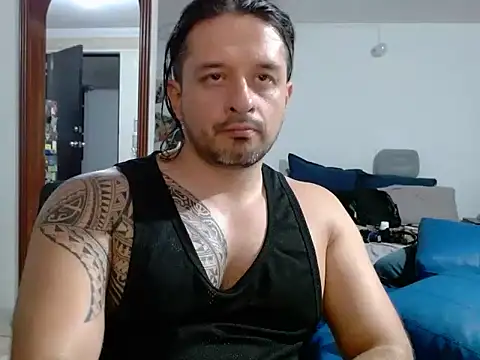 gonzzohunterr online show from May 26, 2026, 3:35 am