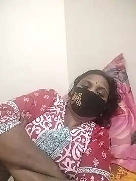 Hot Sweety02 online show from January 13, 2026, 10:26 pm