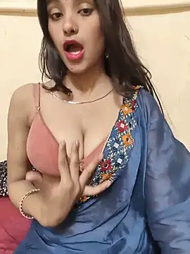 Snapshot of Yours-Zeenat chatting on May 22, 2026, 7:59 am Yours-Zeenat online show from May 22, 2026, 7:59 am