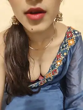Snapshot of Yours-Zeenat chatting on May 25, 2026, 10:32 am Yours-Zeenat online show from May 25, 2026, 10:32 am
