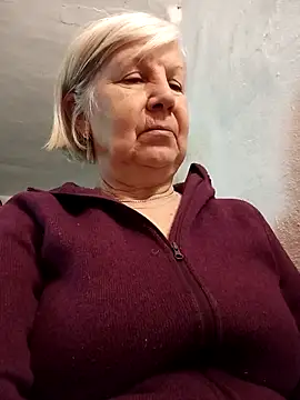 KlaudiaDarling online show from February 16, 2026, 9:27 am