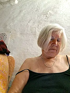 Snapshot of KlaudiaDarling chatting on June 23, 2026, 7:12 pm KlaudiaDarling online show from June 23, 2026, 7:12 pm