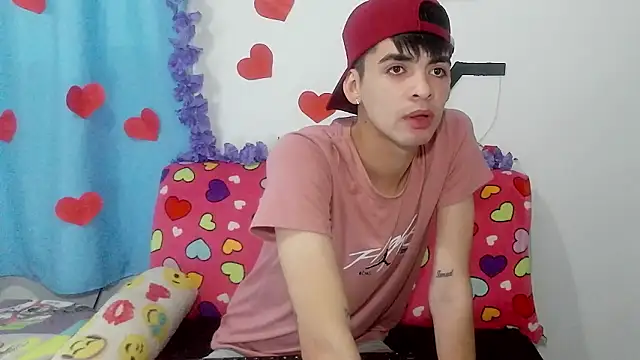 Snapshot of nico22love chatting on February 19, 2026, 4:36 pm nico22love online show from February 19, 2026, 4:36 pm