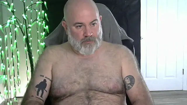 XJJ77x online show from March 25, 2026, 1:11 am