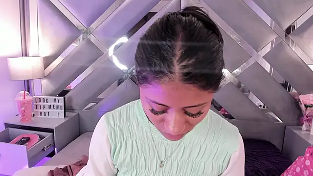 melody  sweet  online show from March 22, 2026, 6:22 pm