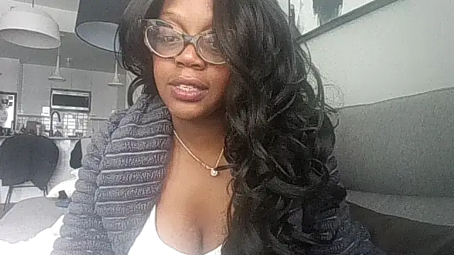 Snapshot of taliablackrose chatting on January 6, 2026, 6:33 pm taliablackrose online show from January 6, 2026, 6:33 pm