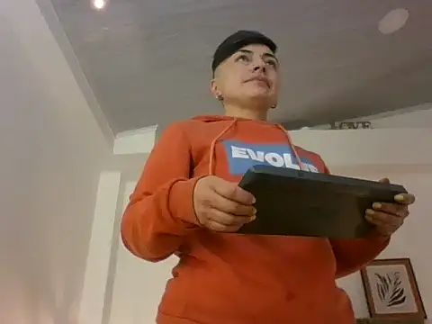 kat paradise online show from February 20, 2026, 11:43 am