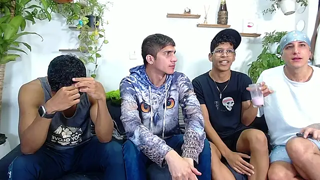 Interracial Snow Bunny online show from February 22, 2026, 5:11 pm