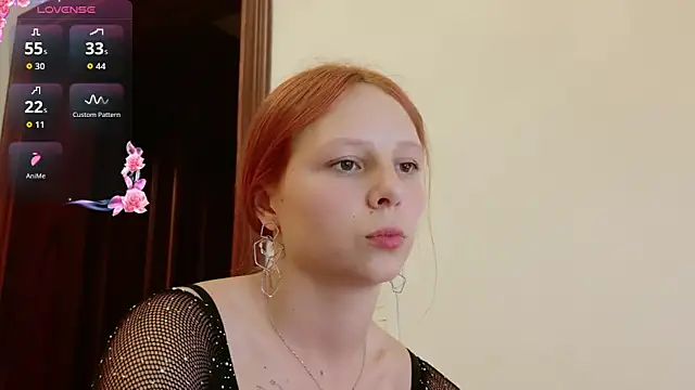 Snapshot of ViktoriaSilk chatting on May 6, 2026, 4:56 pm ViktoriaSilk online show from May 6, 2026, 4:56 pm