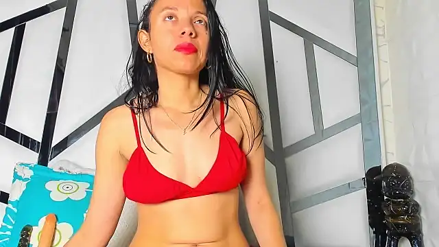 Lunahot68 online show from April 8, 2026, 2:55 am