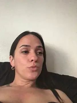 donatella07 online show from May 31, 2026, 7:37 pm