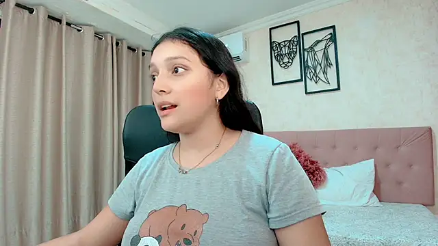 littlemolly walcott online show from March 16, 2026, 11:09 pm