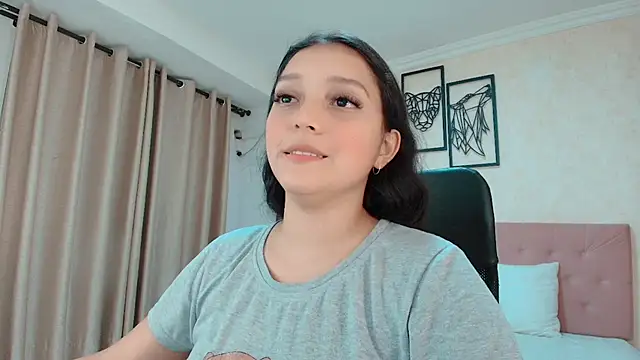 littlemolly walcott online show from July 9, 2026, 10:58 pm