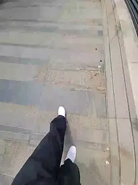 jerryrooh69 online show from April 7, 2026, 8:37 am