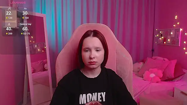 Haya Harareet online show from April 3, 2026, 7:39 am