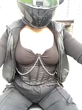 Snapshot of Scarlet_auraa chatting on February 11, 2026, 9:53 pm Scarlet auraa online show from February 11, 2026, 9:53 pm