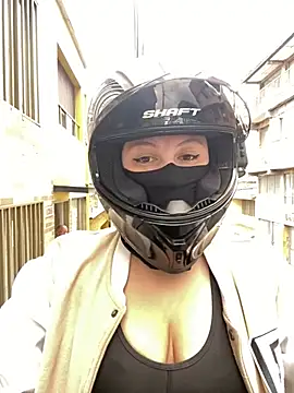 Snapshot of Scarlet_auraa chatting on February 24, 2026, 9:13 pm Scarlet auraa online show from February 24, 2026, 9:13 pm