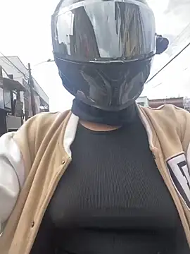 Snapshot of Scarlet_auraa chatting on February 26, 2026, 6:18 pm Scarlet auraa online show from February 26, 2026, 6:18 pm