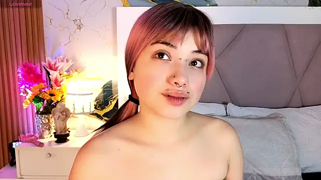 Sienna Desiree online show from July 6, 2026, 12:13 pm