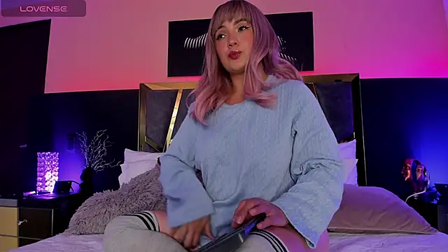 Snapshot of Chloe_Connor chatting on January 17, 2026, 12:48 am Chloe Connor online show from January 17, 2026, 12:48 am