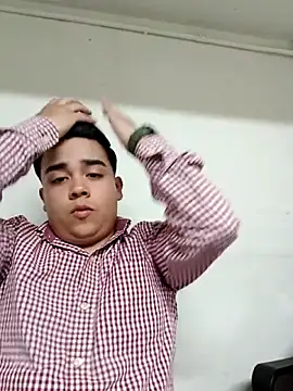 Yosoyelmismo-6737 online show from February 1, 2026, 10:30 pm