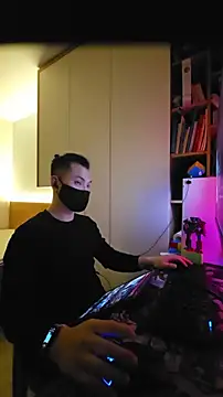 Snapshot of OnlyHand9x chatting on February 8, 2026, 3:59 pm OnlyHand9x online show from February 8, 2026, 3:59 pm