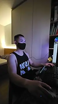 OnlyHand9x online show from March 26, 2026, 4:12 pm