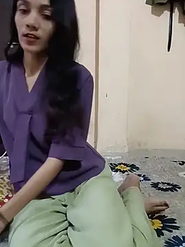 Honey lily-93 online show from June 29, 2026, 11:43 am