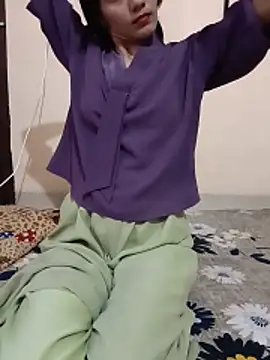 Honey lily-93 online show from June 30, 2026, 7:53 am