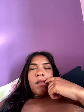 Lunnnaa777 online show from January 7, 2026, 9:45 am