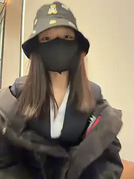 ZJbaby online show from March 12, 2026, 12:44 pm