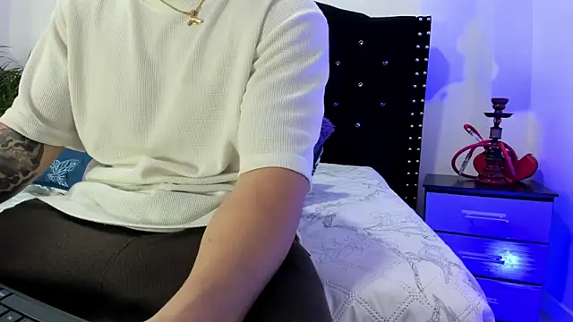 Liam saint online show from April 15, 2026, 1:07 pm