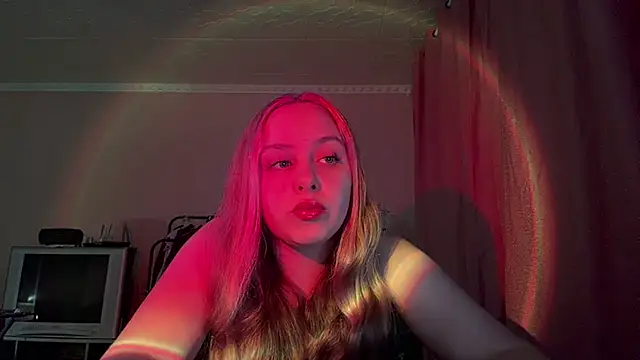 ZoraDearmon online show from January 11, 2026, 7:08 pm