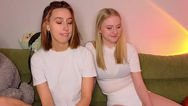 Mimipaws online show from January 8, 2026, 7:38 pm