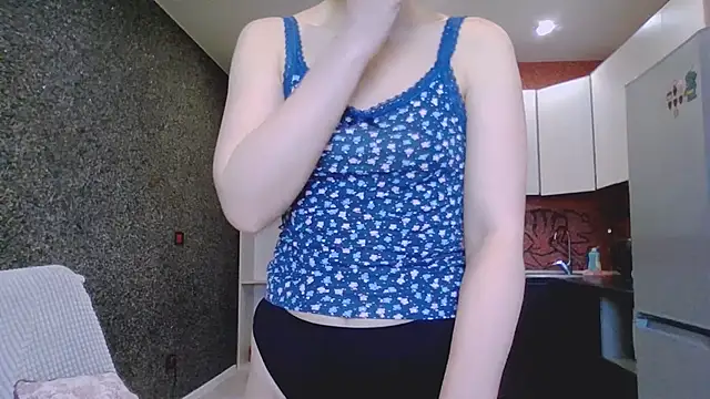 Amanda Luxe online show from February 21, 2026, 3:18 am