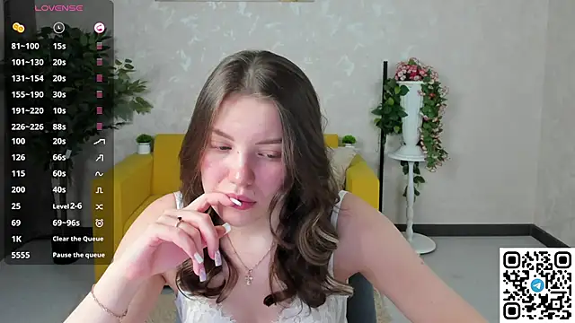 TessaDavidson online show from February 26, 2026, 12:37 pm