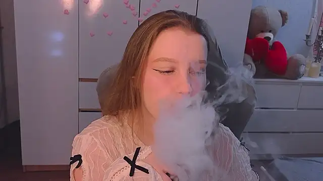 Snapshot of Ol1via chatting on February 19, 2026, 1:23 am Ol1via online show from February 19, 2026, 1:23 am