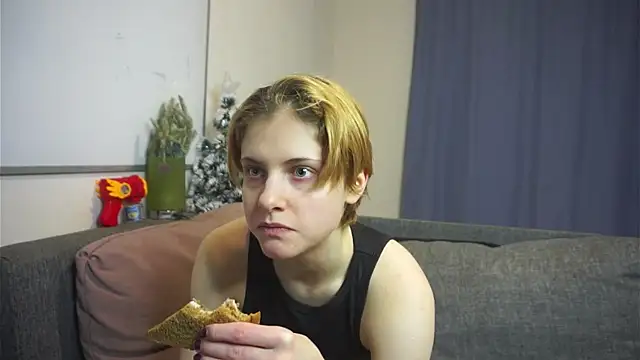 JoycelynMoctezuma online show from January 7, 2026, 7:16 pm