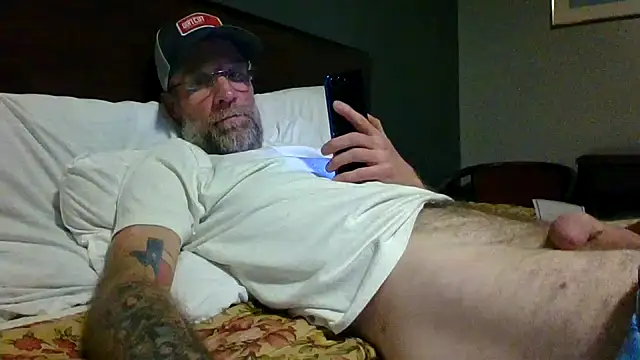 tittycum3636 online show from February 9, 2026, 4:11 pm