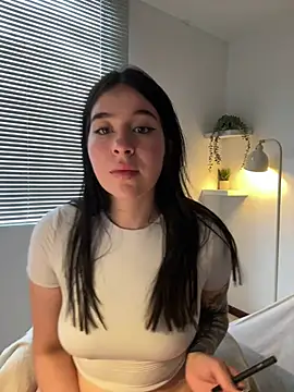 evelynrosess1 online show from March 13, 2026, 9:54 pm