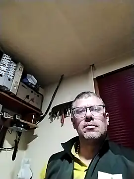 panchotacorta01 online show from May 24, 2026, 11:21 pm