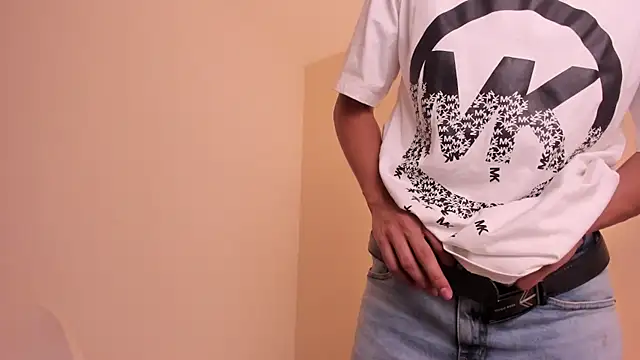 AustinTowers online show from February 27, 2026, 7:58 pm