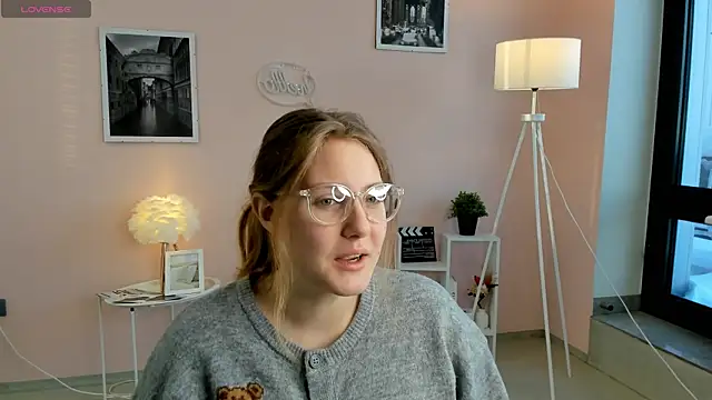 MaragretHathway online show from January 11, 2026, 6:29 am