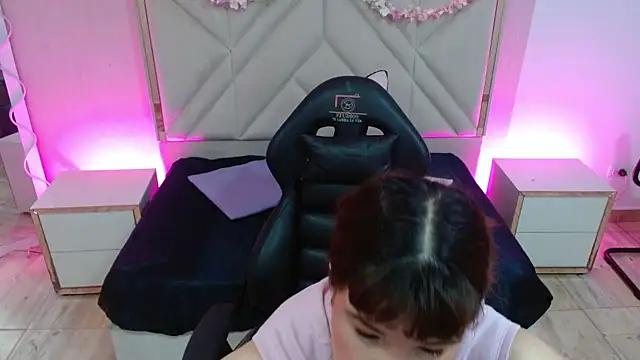 Snapshot of LUAR_TAY chatting on January 8, 2026, 11:34 am LUAR TAY online show from January 8, 2026, 11:34 am