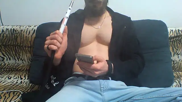 Snapshot of KaelNox chatting on March 3, 2026, 8:37 pm KaelNox online show from March 3, 2026, 8:37 pm