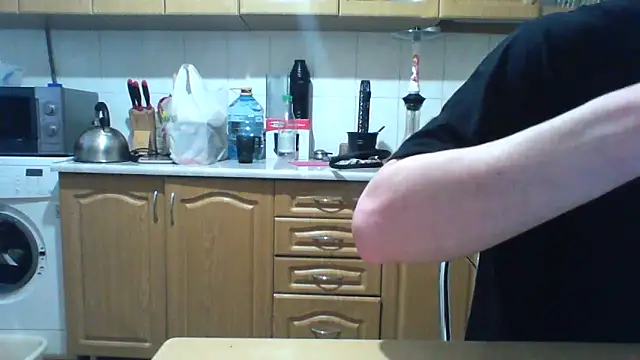 KaelNox online show from April 4, 2026, 3:38 am