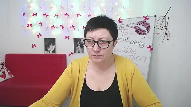 EmilyL0ve online show from March 8, 2026, 6:23 pm