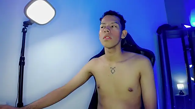 Snapshot of Tupac_D chatting on January 15, 2026, 11:15 am Tupac D online show from January 15, 2026, 11:15 am